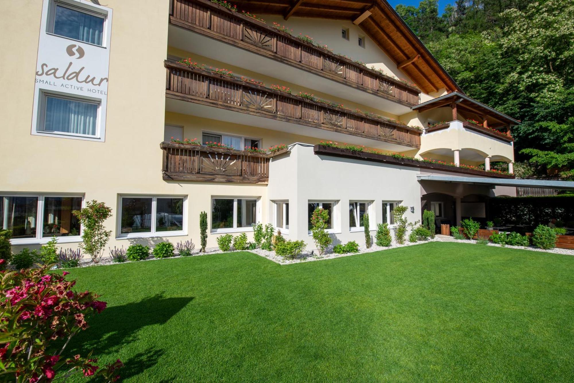 Saldur Small Active Hotel Sluderno Exterior foto