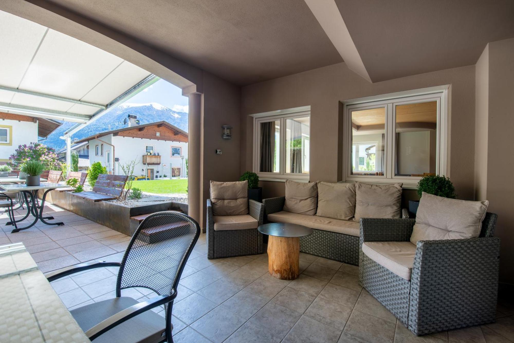 Saldur Small Active Hotel Sluderno Exterior foto