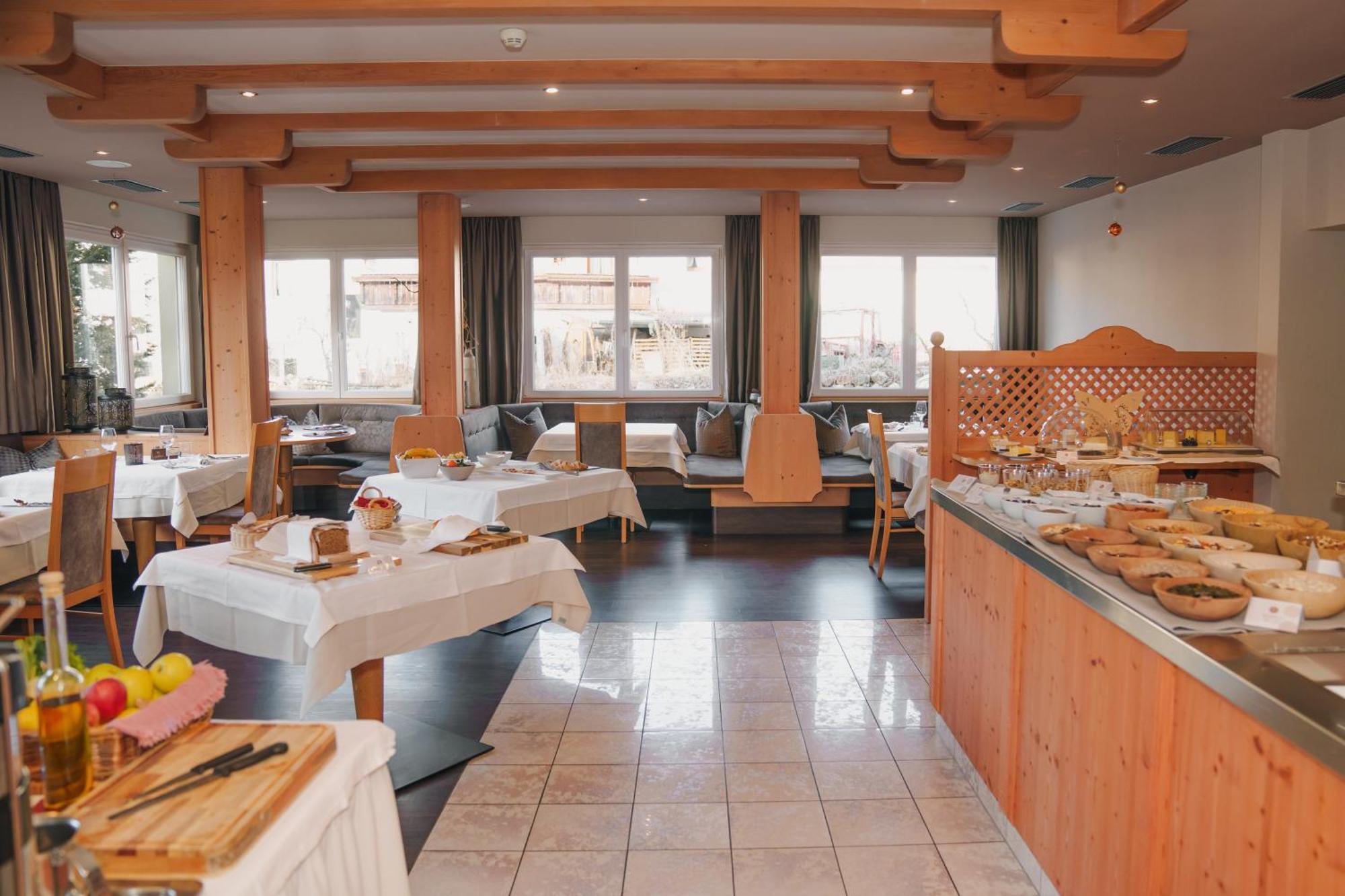 Saldur Small Active Hotel Sluderno Exterior foto